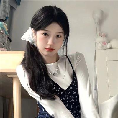 近在咫尺高清封面